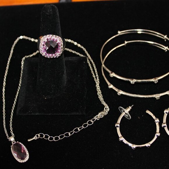 Nikola Valenti White Gold African Violet Necklace And More - Picture 1 of 15